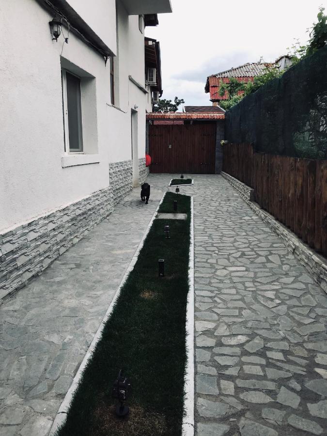 Guest House Grahlyov ساباريفا بانيا المظهر الخارجي الصورة